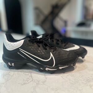 Nike Hyperdiamond 4 Fastflex Black/White Womens US 8 Softball Cleats Shoes